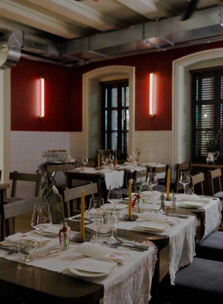 Зал Cazaban Bistro & Bakery